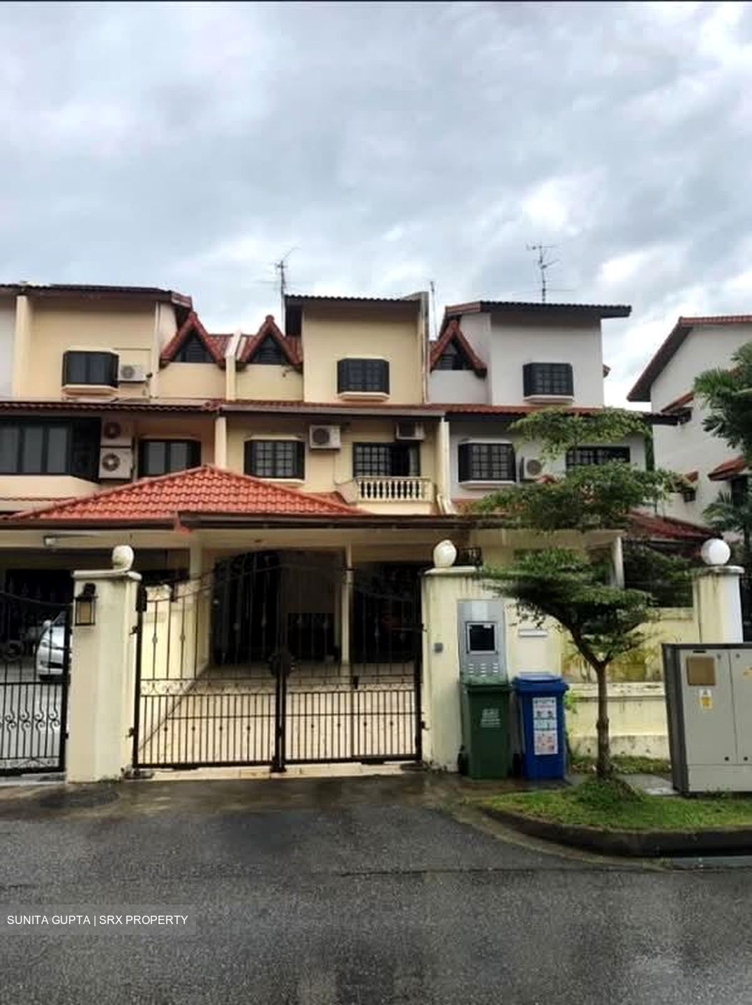 Chuan Walk (D19), Terrace #574516111